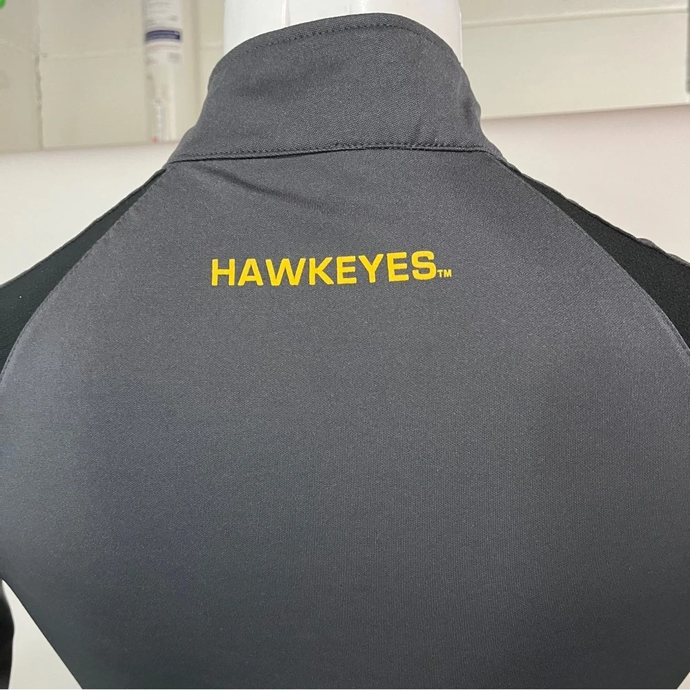 Iowa Hawkeyes Pullover 1/4 Zip Womens Small Gray NCAA Athletic (78) - Picture 6 of 9
